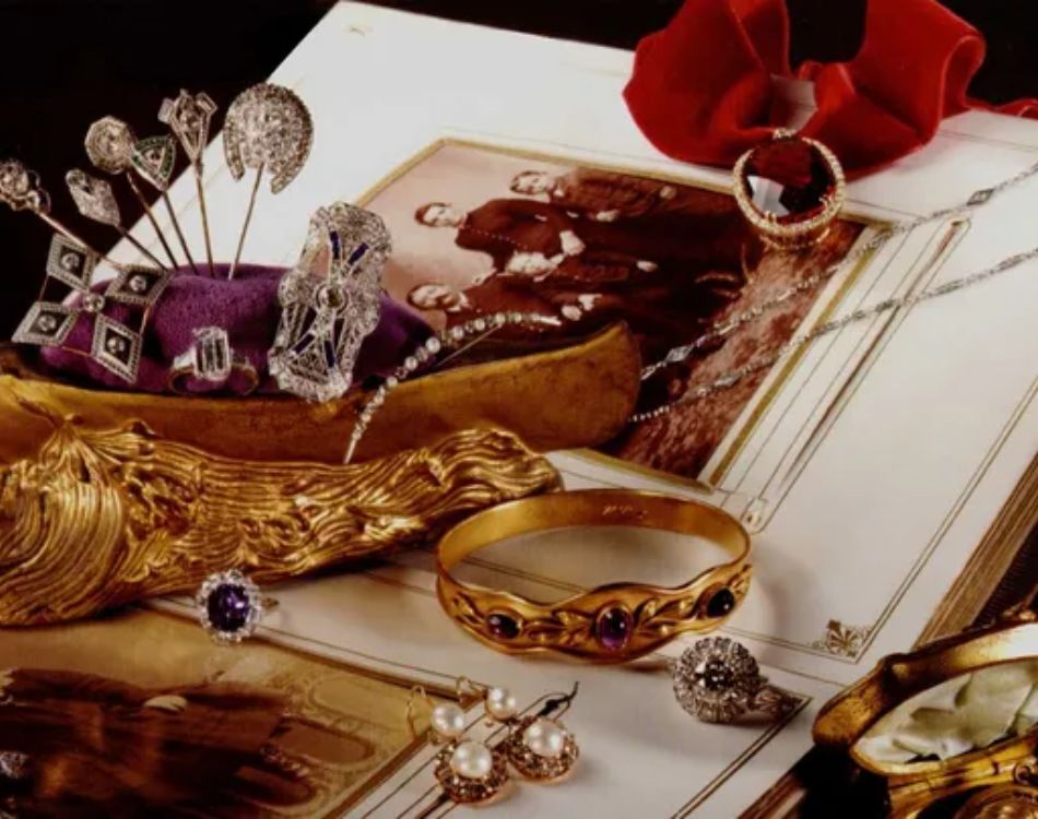 estate pieces